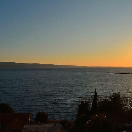 Cosy Sunset Apartment Omiš Dış mekan fotoğraf