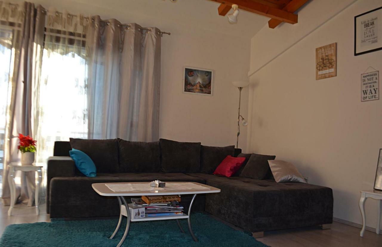 Cosy Sunset Apartment Omiš Dış mekan fotoğraf