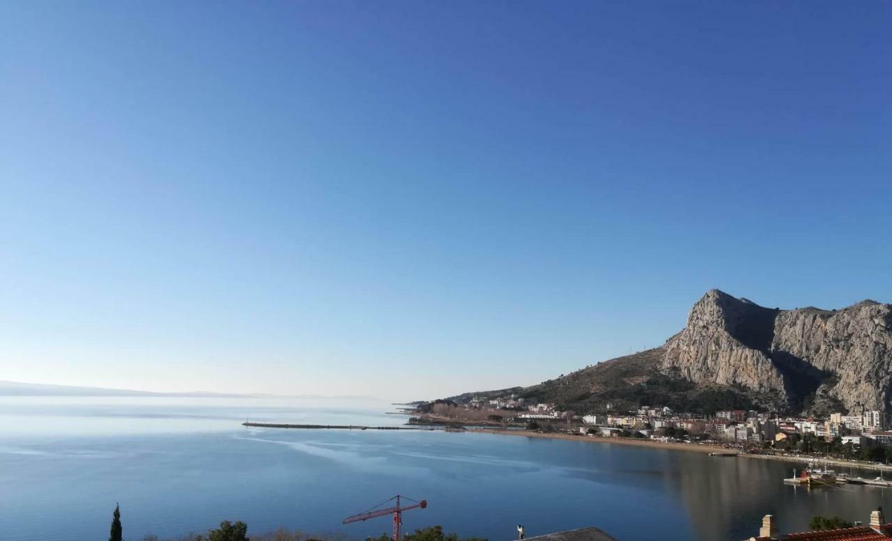 Cosy Sunset Apartment Omiš Dış mekan fotoğraf